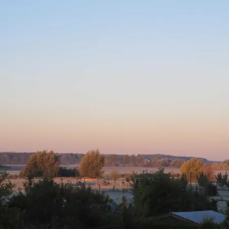 Exkl_ App_ Buhne_ Kamin_ W_lan_ 25 Lejlighed Börgerende-Rethwisch